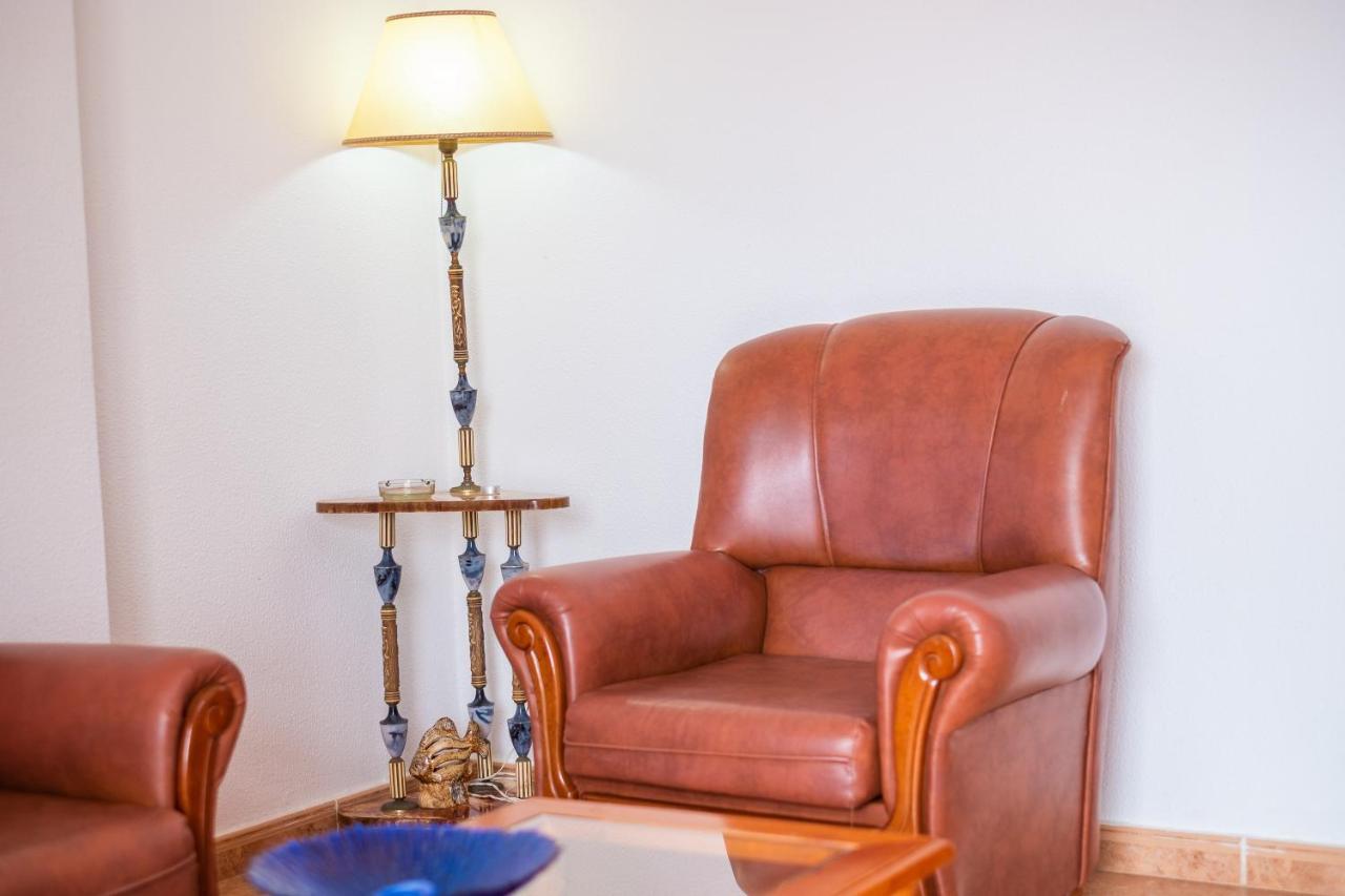 Apartamento Las Torres Кониль-де-ла-Фронтера Экстерьер фото